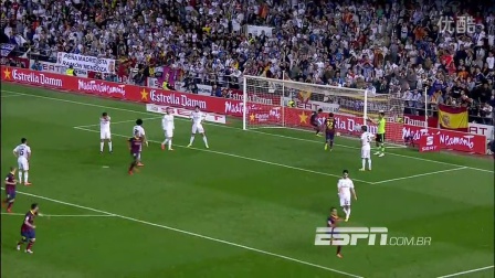 📆 2000年10月31日：仅仅一个多月后，NBA赛季如期开启……而皮尔斯一场比赛都未缺席。那一年的82场赛事，他全部出战。