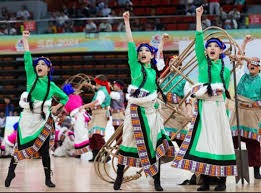 斗地主什么时候该控牌（斗地主控牌的最佳时机）